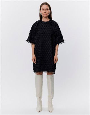  Nori Abstract Fringes Kjole